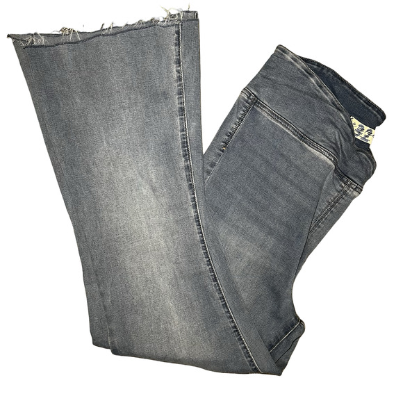 We The Free Jeans Womens 32 Denim Flare High Rise Stretch Boho Raw Hem Pants - Picture 3 of 10